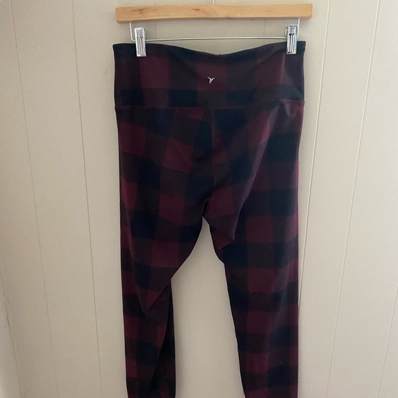 Old Navy active plaid leggings - Picture 2 of 5